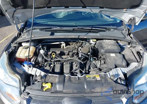 2014 Ford Focus Se z USA, uszkodzony, nr VIN 1FADP3K24EL463834